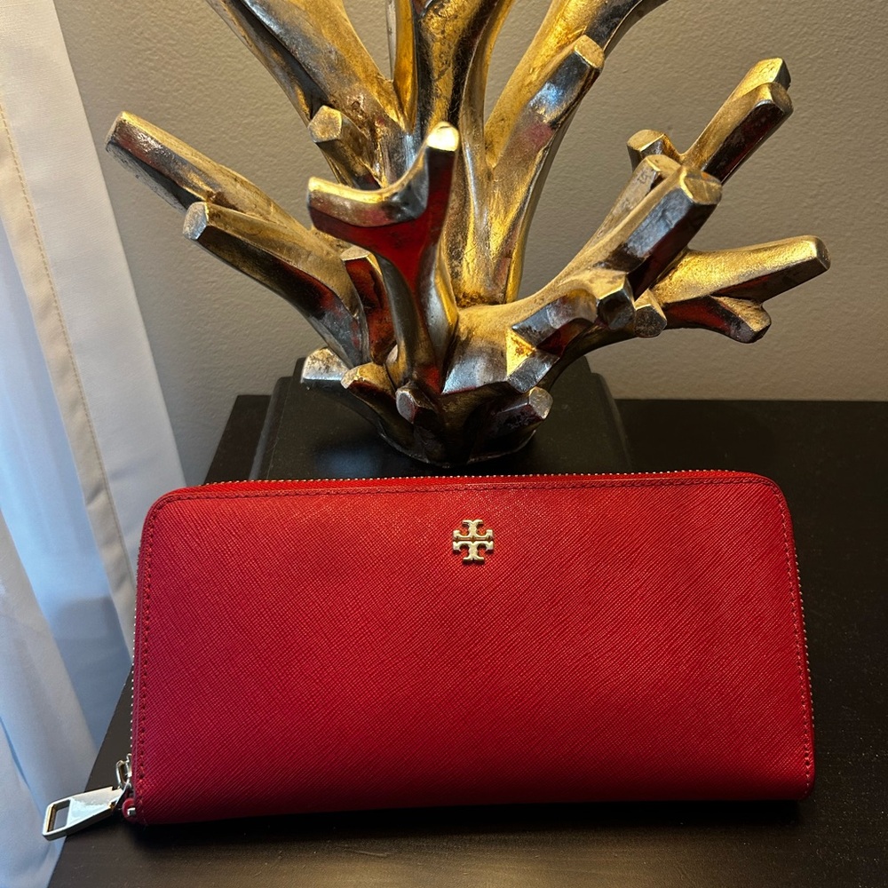 Tory Burch Full Size Women’s Classic Wallet in Deep Red with Gold Hardware